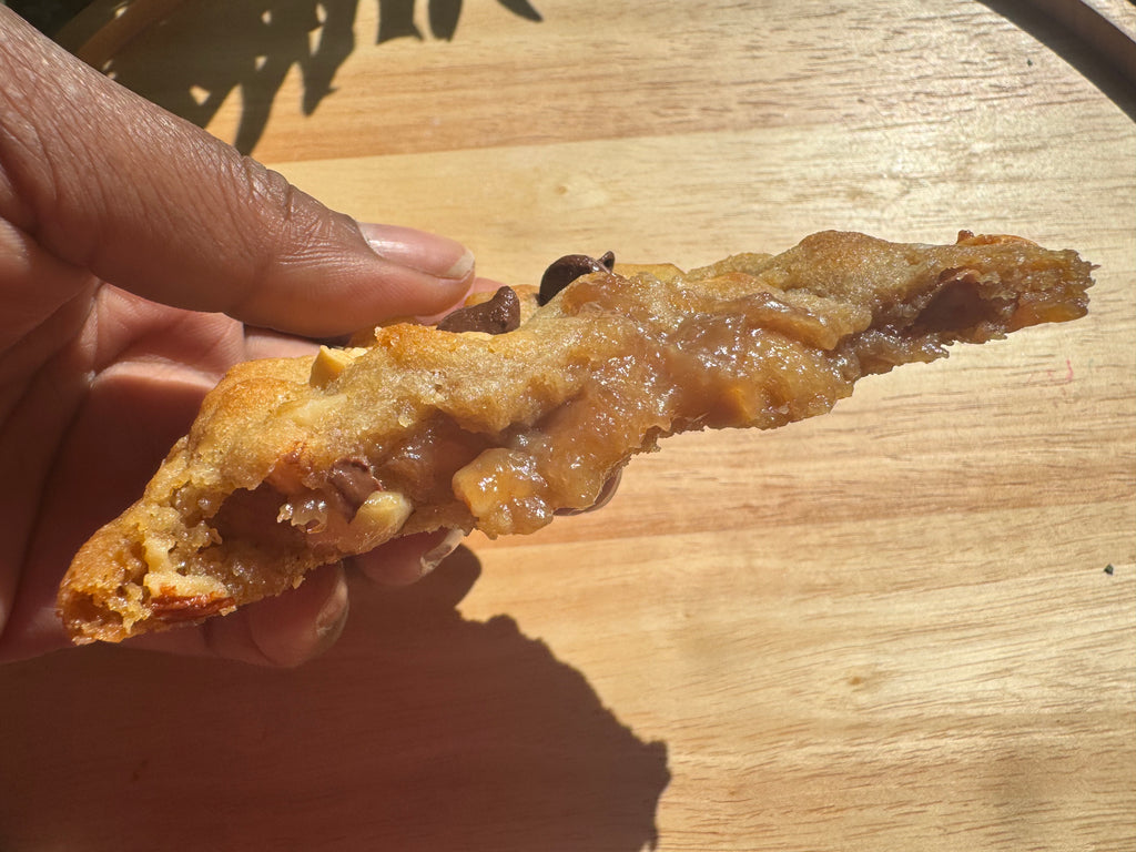 Rosie’s Banana Nut Chocolate Cookie with Banana Caramel Filling Single